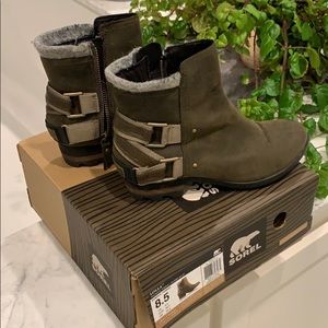 SOREL Lolla booties ion great condition!
